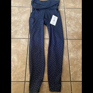 NWT Nike Yoga XS Printed High Waist 7/8 Leggings